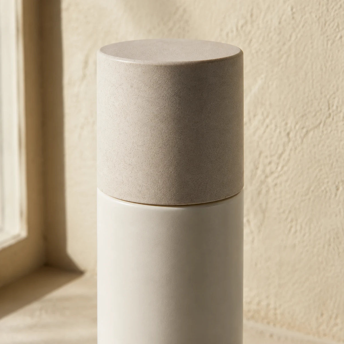 Daily Mineral SPF 40 — close detail: packaging and closure